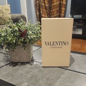 Valentino Garavani Cream Box